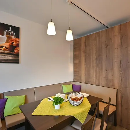 Szálloda Gaestehaus Stock Sahnehaeuble Friedrichshafen