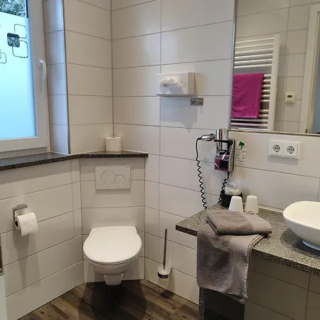 Hotell Gaestehaus Stock Sahnehaeuble Friedrichshafen