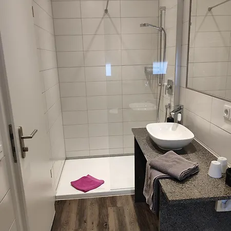 Szálloda Gaestehaus Stock Sahnehaeuble