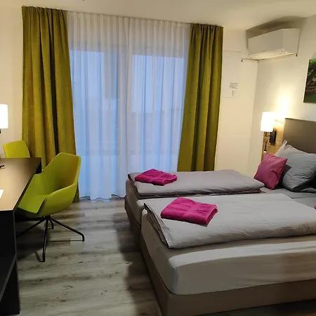Gaestehaus Stock Sahnehaeuble Hotell Friedrichshafen